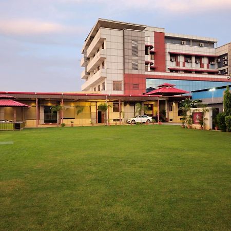Hotel Prime Safari جايبور المظهر الخارجي الصورة