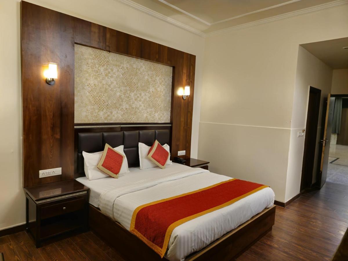 Hotel Prime Safari جايبور المظهر الخارجي الصورة